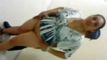 మే ది ఉల్లాసభరితమైన రెడ్ హెడ్ MILF తెలుగు సెక్స్ సెక్స్ సెక్స్ ఆత్మవిశ్వాసం కోసం వేట సాగుతుంది